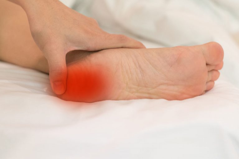 why-are-my-feet-hot-at-night-14-possible-causes-14-possible-causes